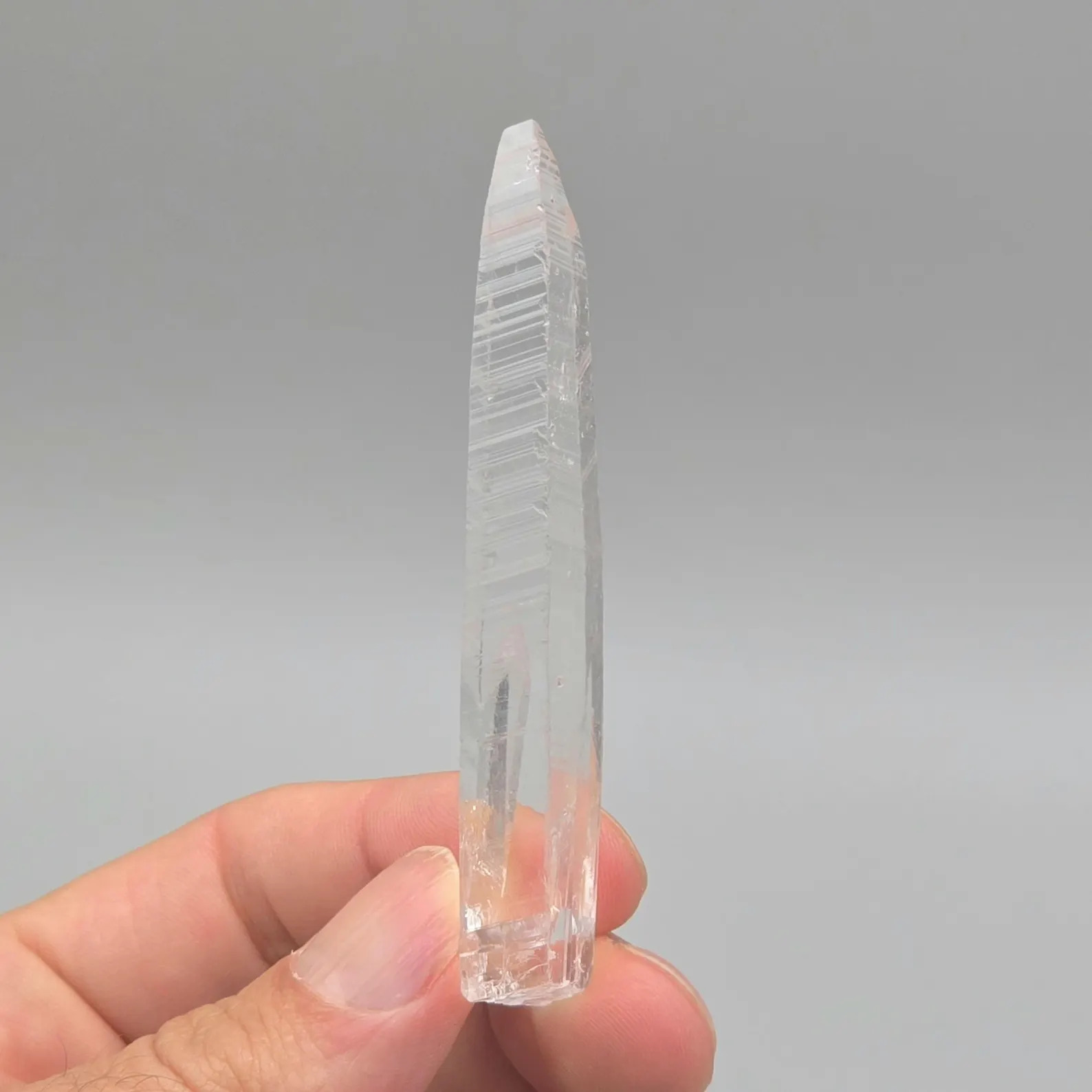 Nifontovite – Exceptional Gem-Clear Elongated Prismatic Crystal