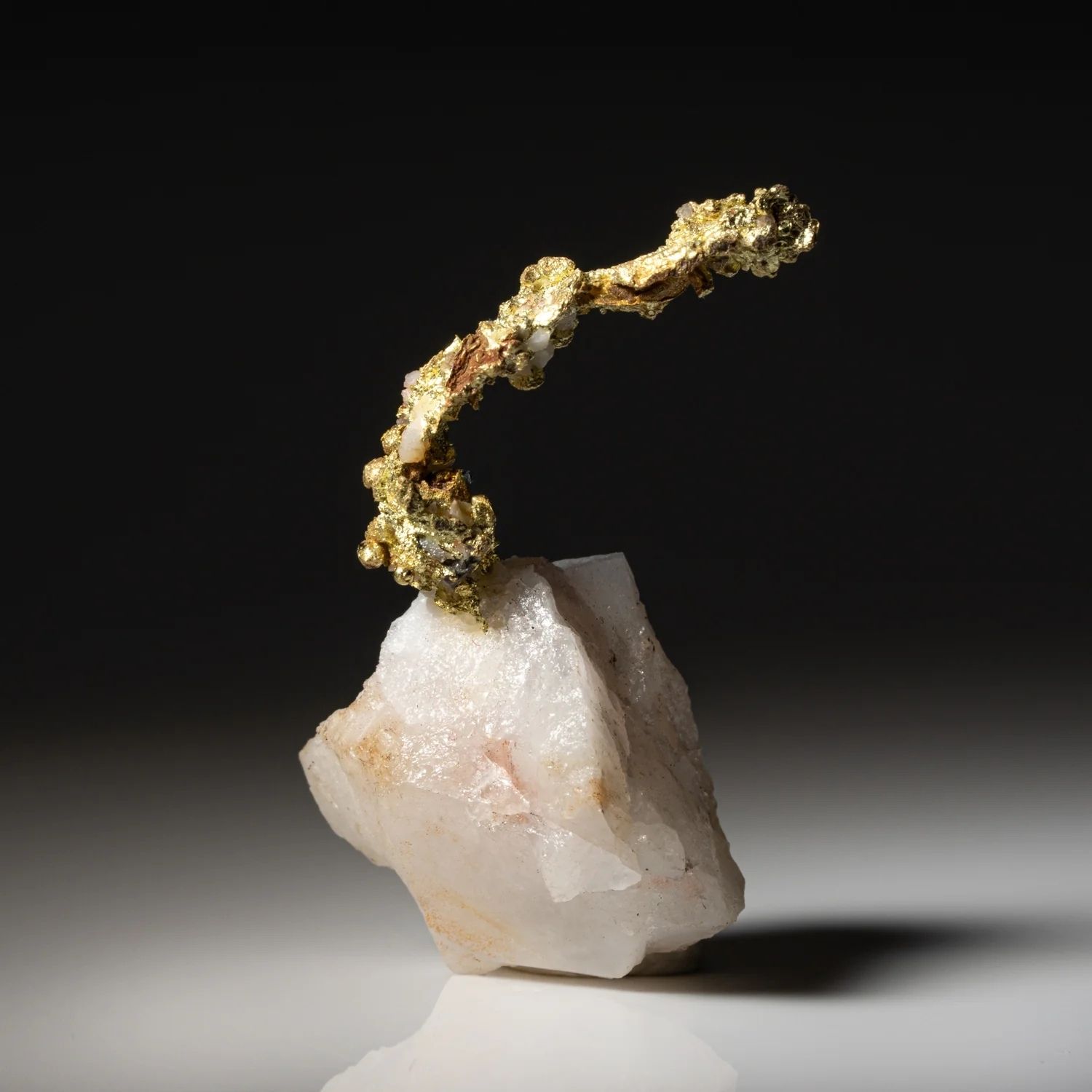 Gold on Quartz Matrix