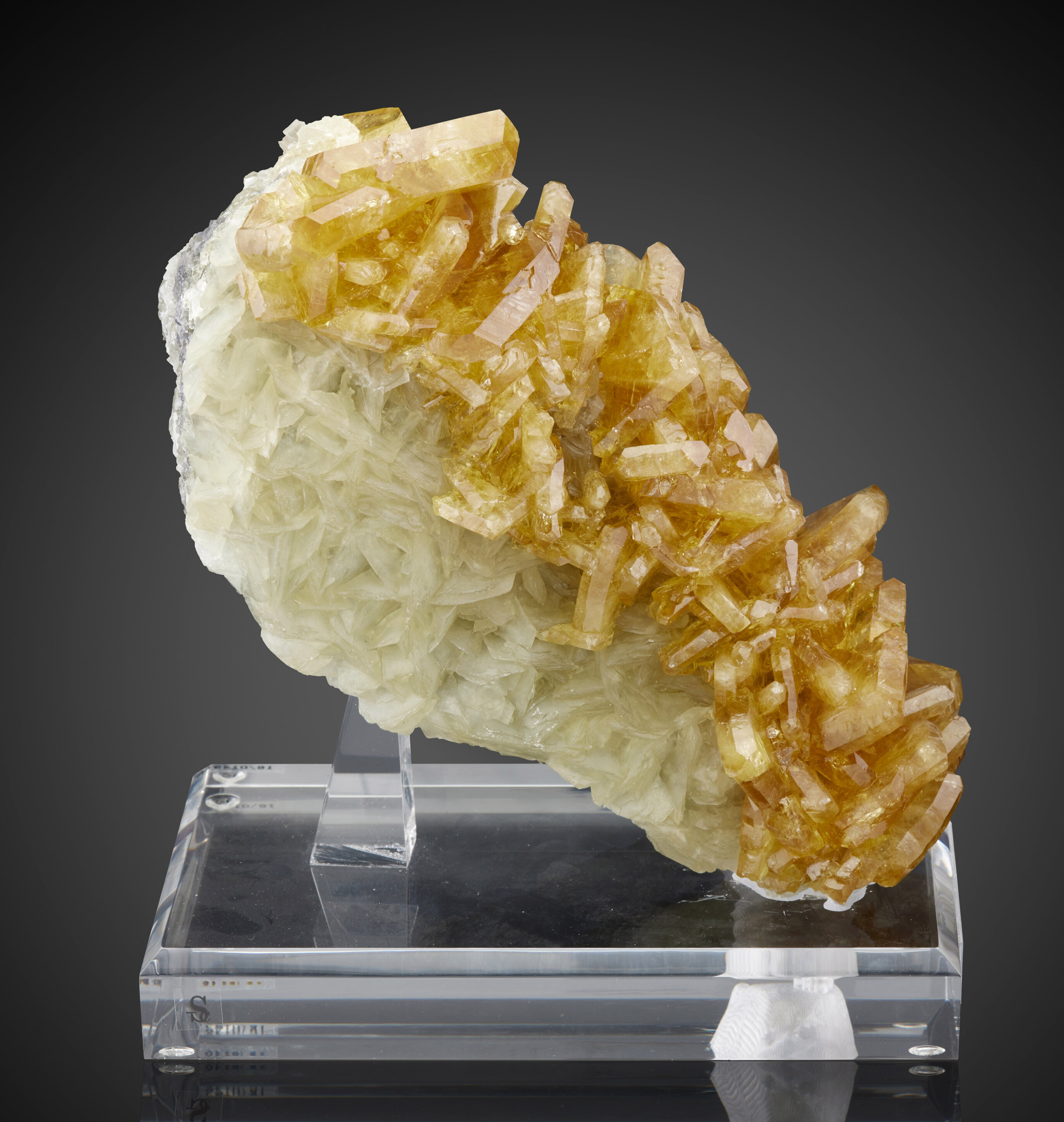 Barite on Calcite
