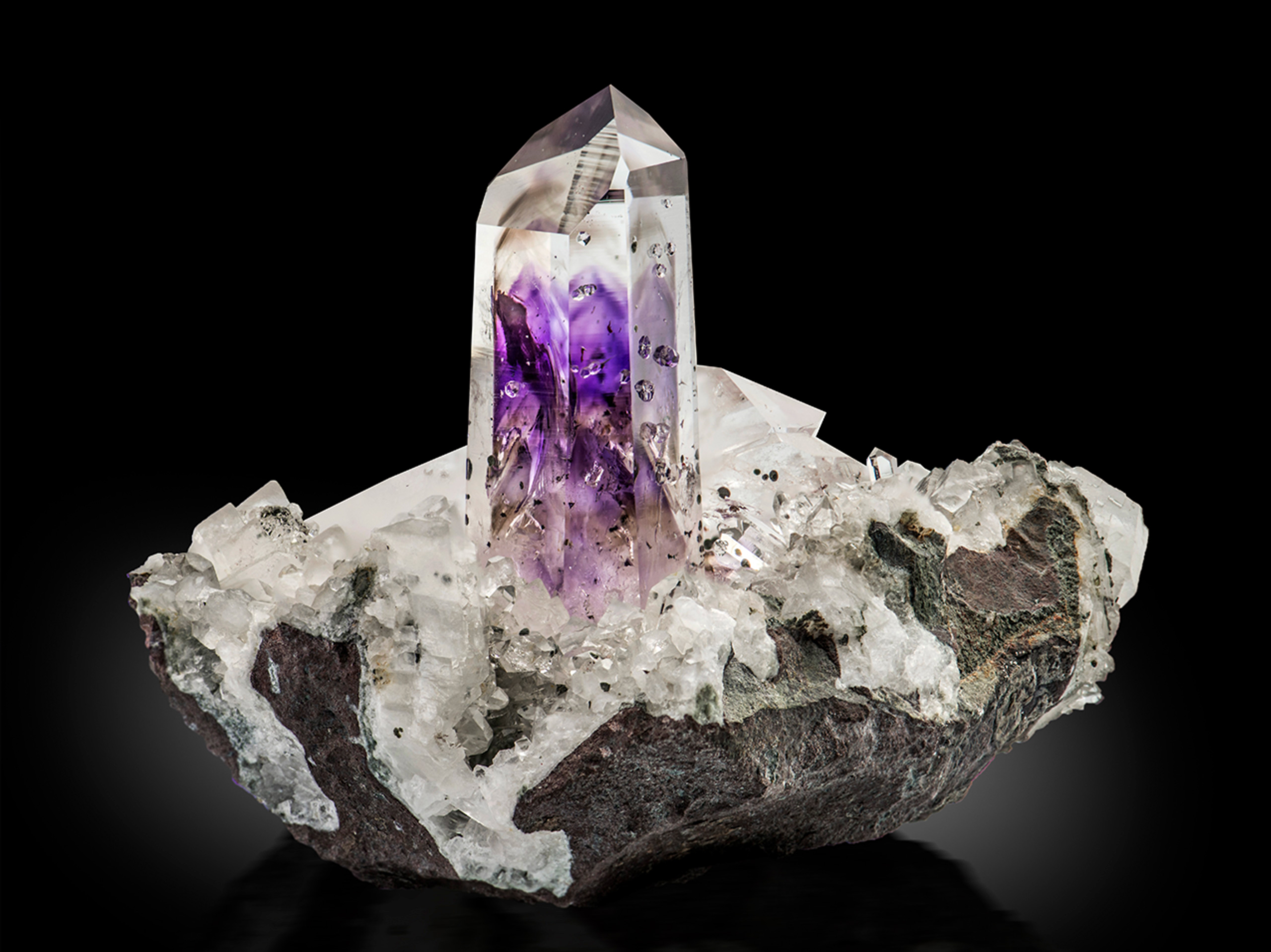 Amethyst on Quartz with Color Zoning