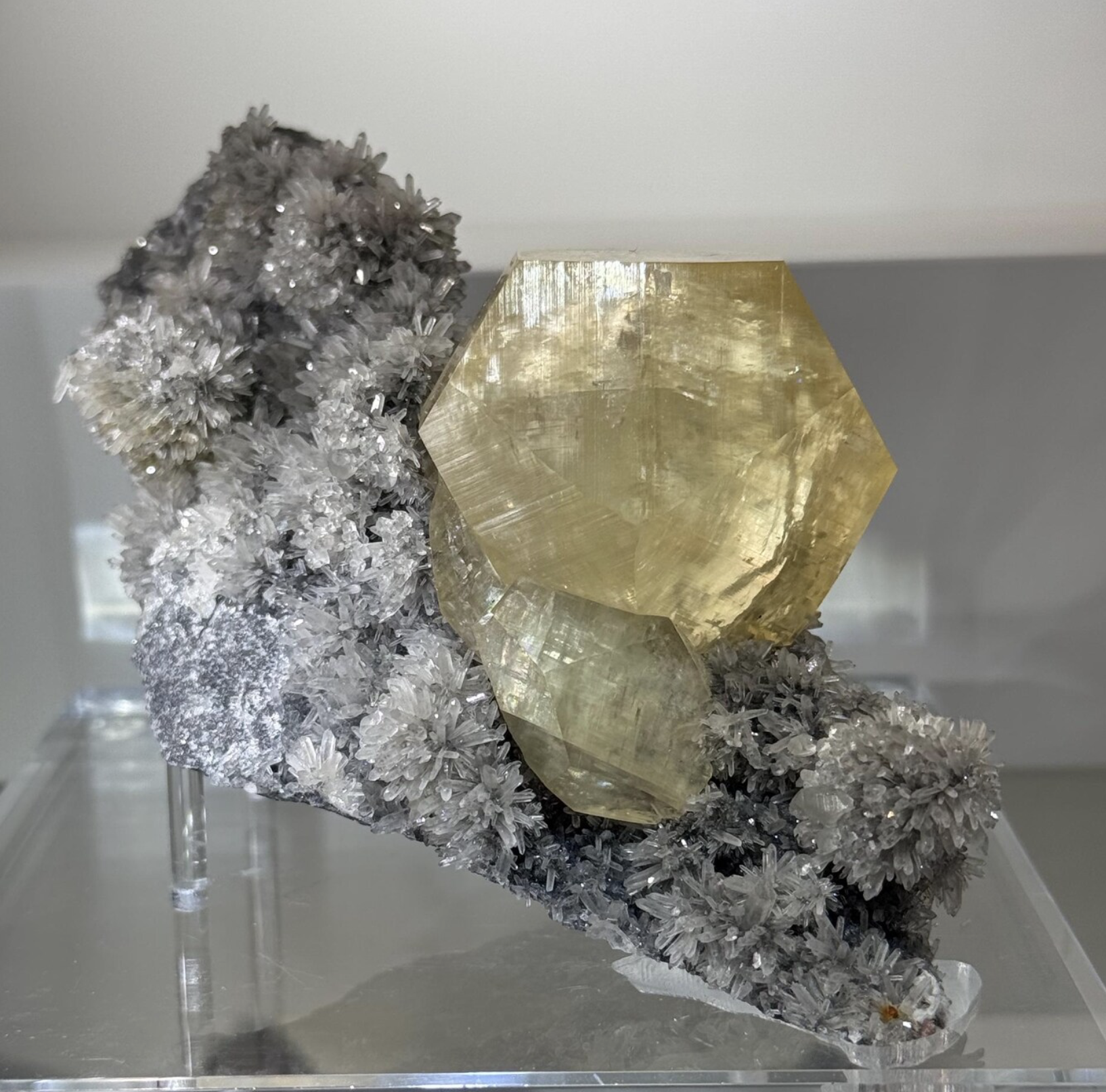 Calcite on Quartz — Yellow, Lustrous and Sculptural on Matrix