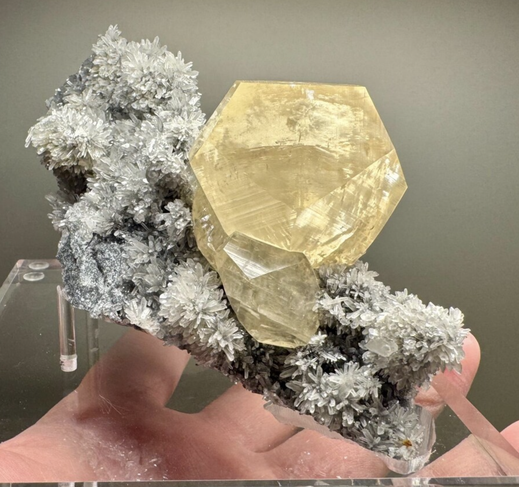 Calcite on Quartz — Yellow, Lustrous and Sculptural on Matrix